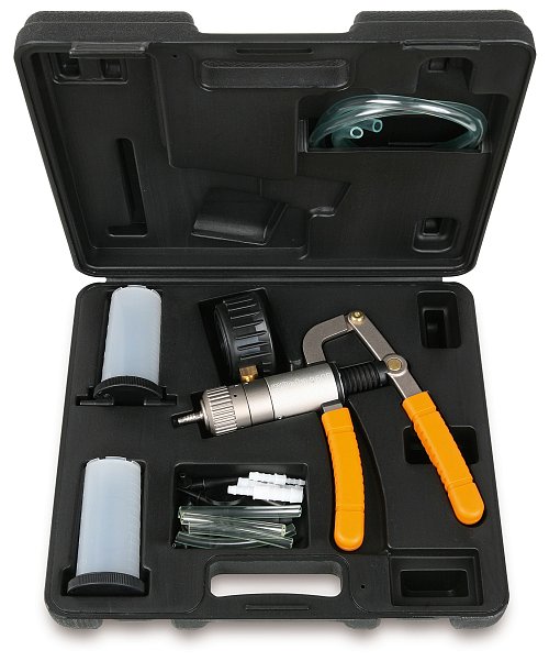 Tester per controllo pressione/depressione con accessori e adattatori